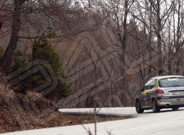 39. Μαυροδής